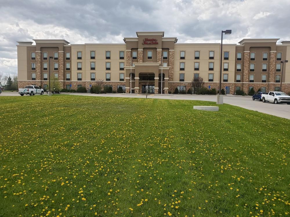 Hampton Inn & Suites Jamestown Exterior photo